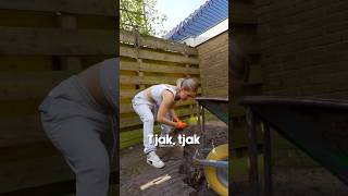 Wij gaan verder met het slopen van de tuin 😳 Verbouw video 18 [upl. by Ellehsar]