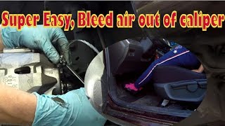 ⫷ How to easily Bleed Air Out of Brake Caliper ⫸ [upl. by Haisej]