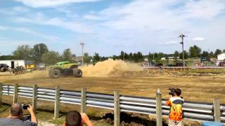 Avenger monster truck freestyle monster jam [upl. by Servais240]