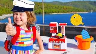 Bianca sur le bord dun bateau 🚢 Vlog de famille pour enfants ROOM TOUR de la cabine [upl. by Jaycee]