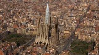 Video de Sagrada Familia terminada [upl. by Rillis]