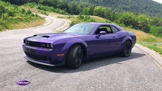 Our Three Favorite Things About the 2019 Dodge Challenger Hellcat Red Eye – Carscom [upl. by Barnard805]