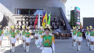 北一女卡加利牛仔節廣場ＢＭＯ center 表演 Taipei First Girls On Park performance on BMO Grand staircase [upl. by Neivad686]