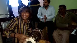 Yaari me Kon Kya hai yaar Kya jany song by Zaheer Khan amp Dholak played Alisha Robin [upl. by Onitsirc482]