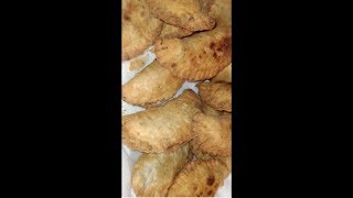 How to make SamboosakEmpanada Mediterranean food سمبوسك باللحمة [upl. by Aihcsrop]