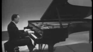 Michelangeli plays Scarlatti  Sonata in B minor [upl. by Ilarin]