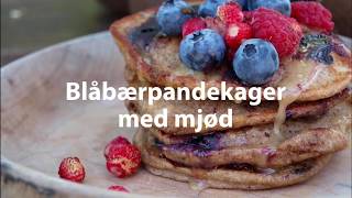 Blåbærpandekager  Blueberry pancakes [upl. by Anyel]