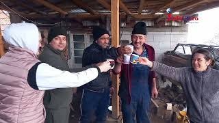 Taiatul porcului a început si în Banatul Montan la Padina Matei [upl. by Bowra]