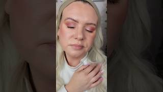 EASY WARM AUTUMN EYESHADOW TUTORIAL 🍂 eyemakeup eyeshadow eyeshadowtutorial makeup [upl. by Leahcimnoj]