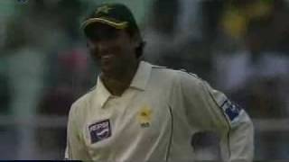 Shoaib akhter USING desi language [upl. by Fairleigh]