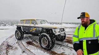 A Blizzard Tries To Stop This Off Road Recovery [upl. by Guy]