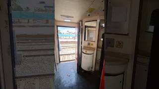 15484 Mahananda Express m4 Coach with full details [upl. by Naut759]