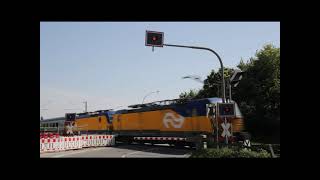 IC Berlijn met twee locs  Spoorwegovergang Ibbenbüren D  Railroad Crossing  Bahnübergang [upl. by Rust]