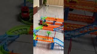 WupuaaitSlotCarRaceTrackSetswith4HighSpeedSlotCarsBatteryorElectricCarTrack [upl. by Kalindi127]