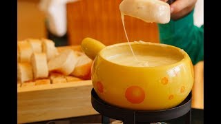 Fondues traditionnelles et exotiques Des recettes et une dégustation ABERTS [upl. by Atinhoj438]