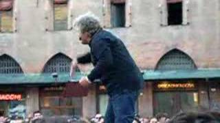 VDay  Beppe Grillo quotLi coglieremo alla sprovvistaquot [upl. by Row]