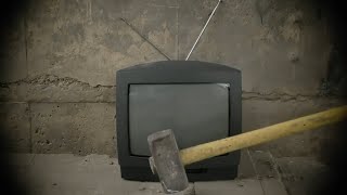 💥Destruyendo un televisor Destroying a television Détruire une télé [upl. by Neilson353]