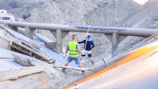 Barge unloading 3687 tons of limestone  Relaxing video smooth flow  daily work on the barge [upl. by Yor]