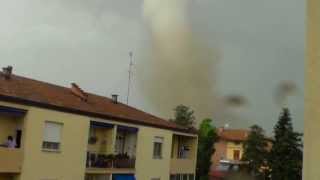 tornado castelfranco emilia mo [upl. by Aramanta606]