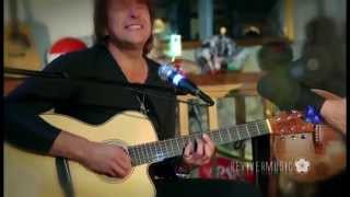 Richie Sambora Tommy Emmanuel amp Laurence Juber  Livin On A Prayer Guitar Master Class 2012 [upl. by Gorrian59]