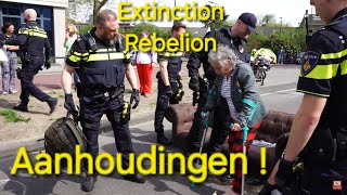 💥AANHOUDINGEN💥Actievoerders Extinction Rebellion blokkeren weg INGkantoor Leiden Poitie XR [upl. by Holleran]