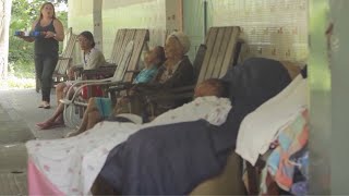 Geriatras brindan apoyo gratuito a hogares de adultos mayores [upl. by Nanine]