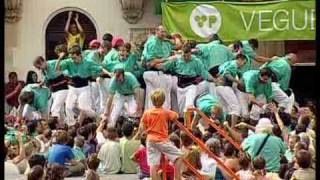 Castellers de Vilafranca  Primer 3 de 9 amb folre i lagulla descarregat [upl. by Mcleod]