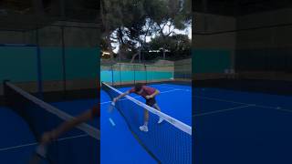 😱 Agustín Tapia se divierte en Genova probando trucos nuevos…premierpadel padeladdict padel [upl. by Fredel424]