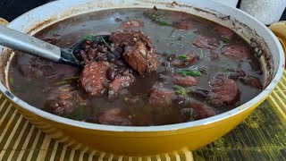 FEIJÃO PRETO COM LINGUIÇA E COSTELINHA DE PORCO ClaudiaOliveiraReceitas [upl. by Ahsie]