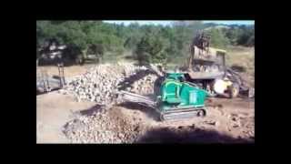 Mobile crusher LEM TRACK 4825 wwwkompletit [upl. by Enyawad]