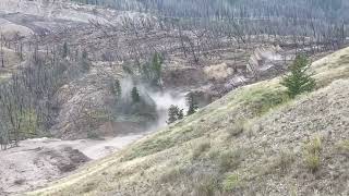 burst of the Chilcotin Land slide chilcotin flood fyp canada nature update satisfiying [upl. by Lotsyrk699]