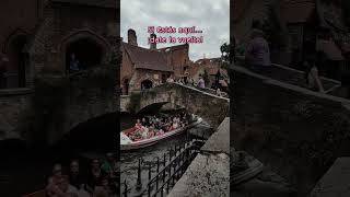 La ventana gótica más pequeña del mundo 🧐🇧🇪 brugge gótico curiosidades [upl. by Natividad]