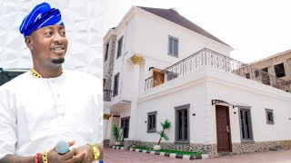 TAYE CURRENCY FLAUNT HIS NEW MULTI MILLIONAIRE HOUSE IN ELEGANZA ESTATE LEKKI LAGOS [upl. by Ninahs]