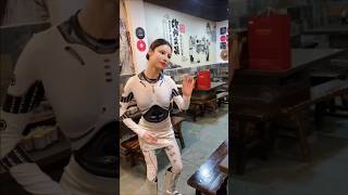 Beautiful Robot In Chinese Restaurant [upl. by Yci569]