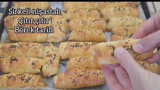 Sirkeli nişastalı patatesli çıtır börek tarifi el açması tadında bir kere deneyin pişman olmazsınız [upl. by Oakie]