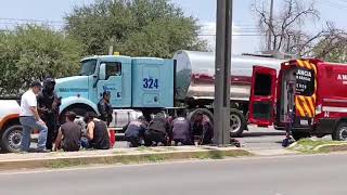 ‼️ Motociclista atropella a una mujer en Av Constituyentes‼️👉accidente InformateYcomparte SanJu [upl. by Snider72]