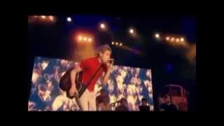 Niall Horan Singing Stereo Hearts [upl. by Darius]