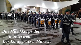 Einmarsch Bundeskanzleramt Berlin  Königgrätzer Marsch  Musikkorps der Bundeswehr  Spielmannszug [upl. by Downe]