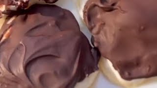 encas glacés banane 🍌 chocolat 🍫وجبة خفيفة مجمدةالموز و الشكولاته [upl. by Nnylyahs]