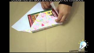 Cómo envolver un regalo con poco papel [upl. by Carlina]