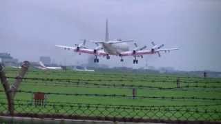 20130824 厚木基地 P3C Orion Landing at Atsugi Air Base [upl. by Evelinn]