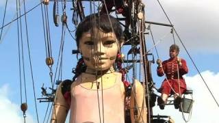 Royal de luxe voit les marionnettes en grand [upl. by Akenot]