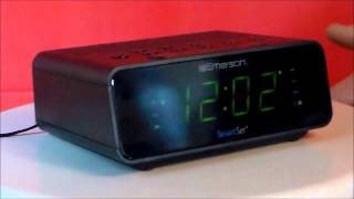 Emerson KS1800 SmartSet Radio Alarm Clock with LED Digital Display Tuning [upl. by Denoting]