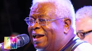 Abraham Laboriel en Los Mejores Músicos [upl. by Norling76]