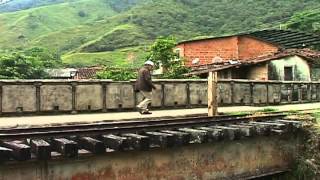 ¿Por qué se acabó el Ferrocarril en Colombia [upl. by Acinorahs937]