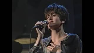 Everything But The Girl  Driving  Live on Late Night with David Letterman 1990 [upl. by Newby]