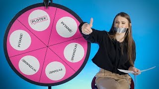 WERONIKA JUSZCZAK i tape challenge  Koło Plotka [upl. by Yelloh]