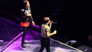 Tegan and Sara Closer Live Concert HP Pavilion San Jose September 2014 [upl. by Willie]