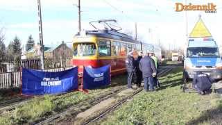 Zgierz rowerzysta zginął po zderzeniu z tramwajem [upl. by Wright]