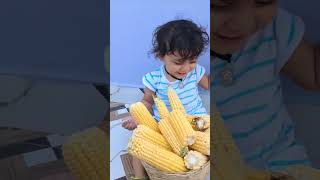 Bhutta khane aa jao🌽 funny comedy cutebaby viralvideo [upl. by Mukund678]